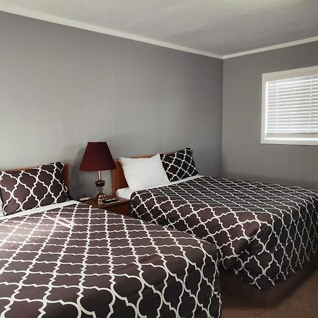 Melsask Motel Melville エクステリア 写真