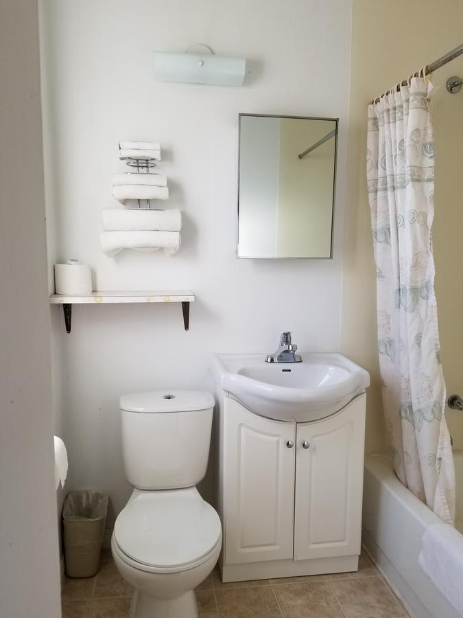 Melsask Motel Melville エクステリア 写真