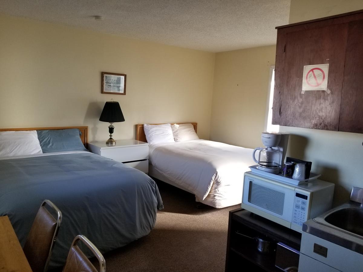 Melsask Motel Melville エクステリア 写真
