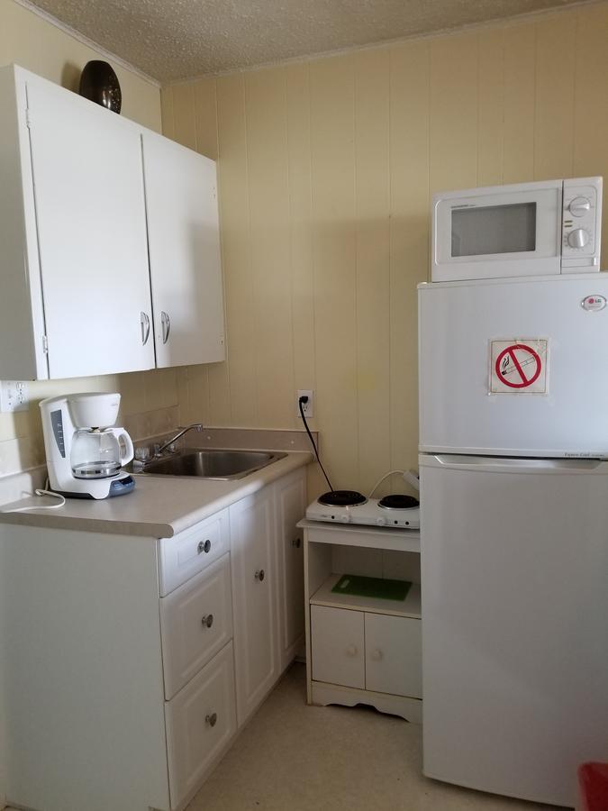Melsask Motel Melville エクステリア 写真