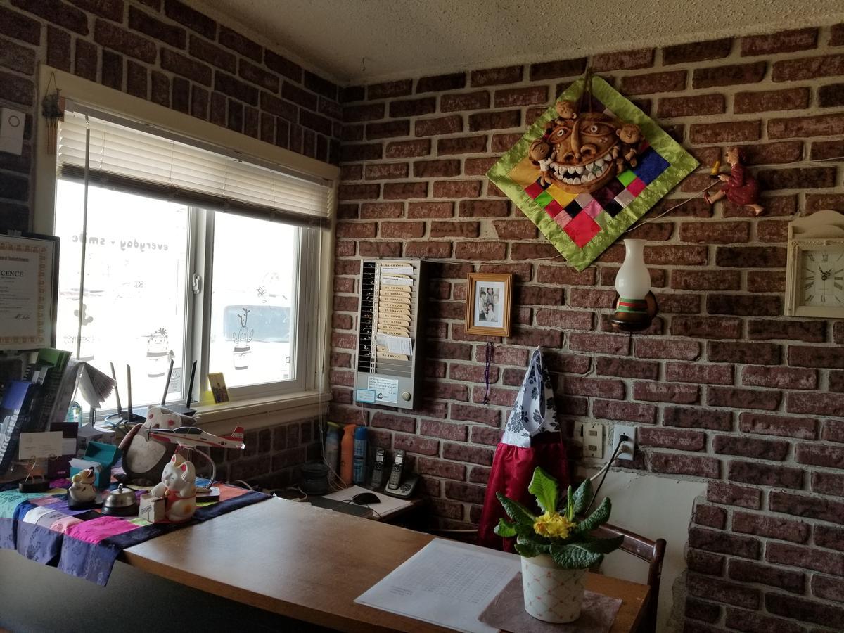 Melsask Motel Melville エクステリア 写真