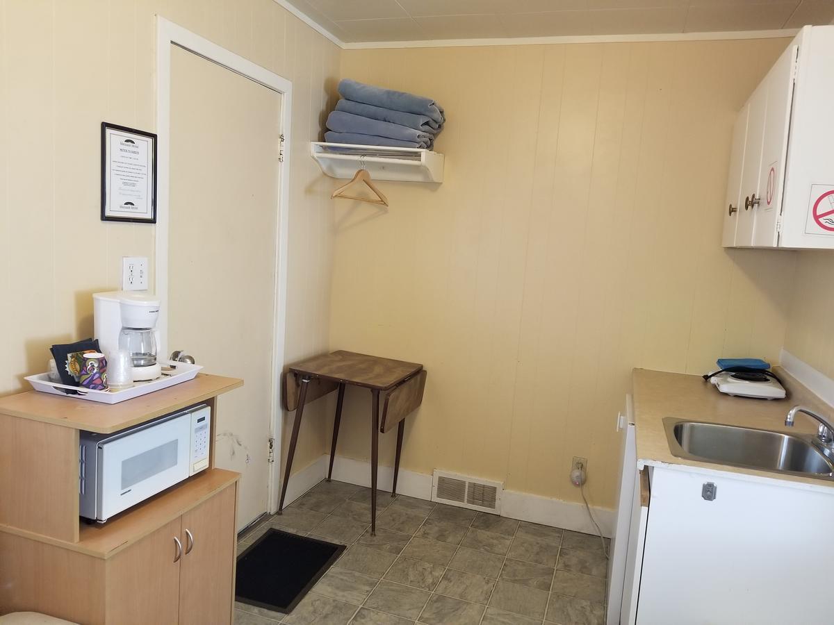 Melsask Motel Melville エクステリア 写真