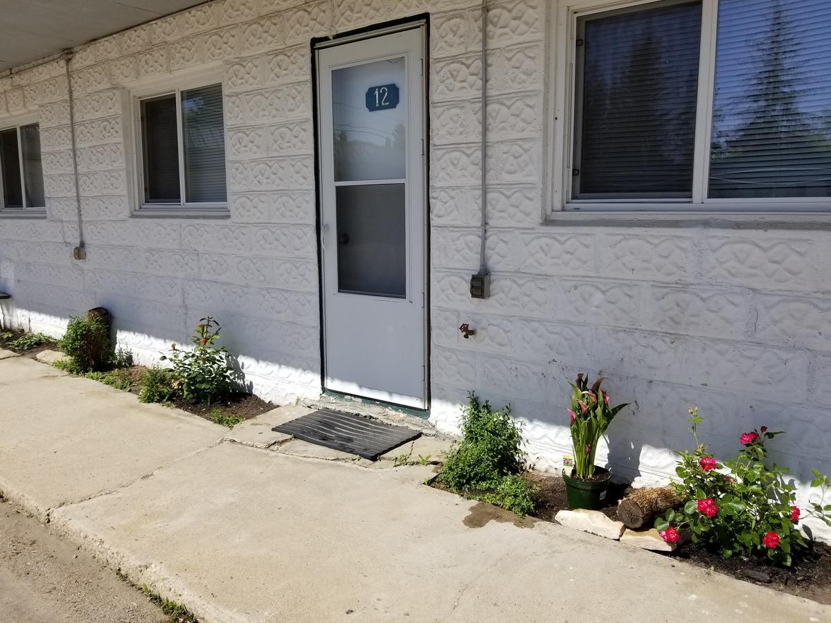 Melsask Motel Melville エクステリア 写真